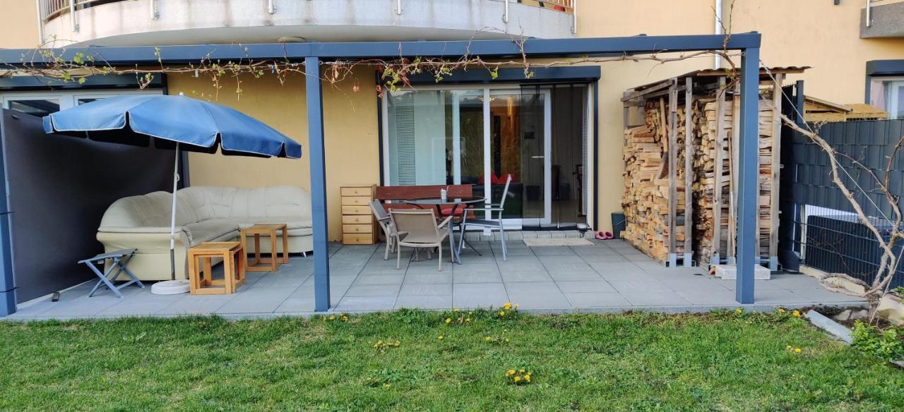 Ebenerdig Mit Terrasse & Garten, Wlan & Parkplatz! Self Check-In & Check-Out! Schwedenofen! Lägenhet Auggen Exteriör bild